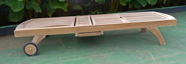 Teak Ligbed met Wielen